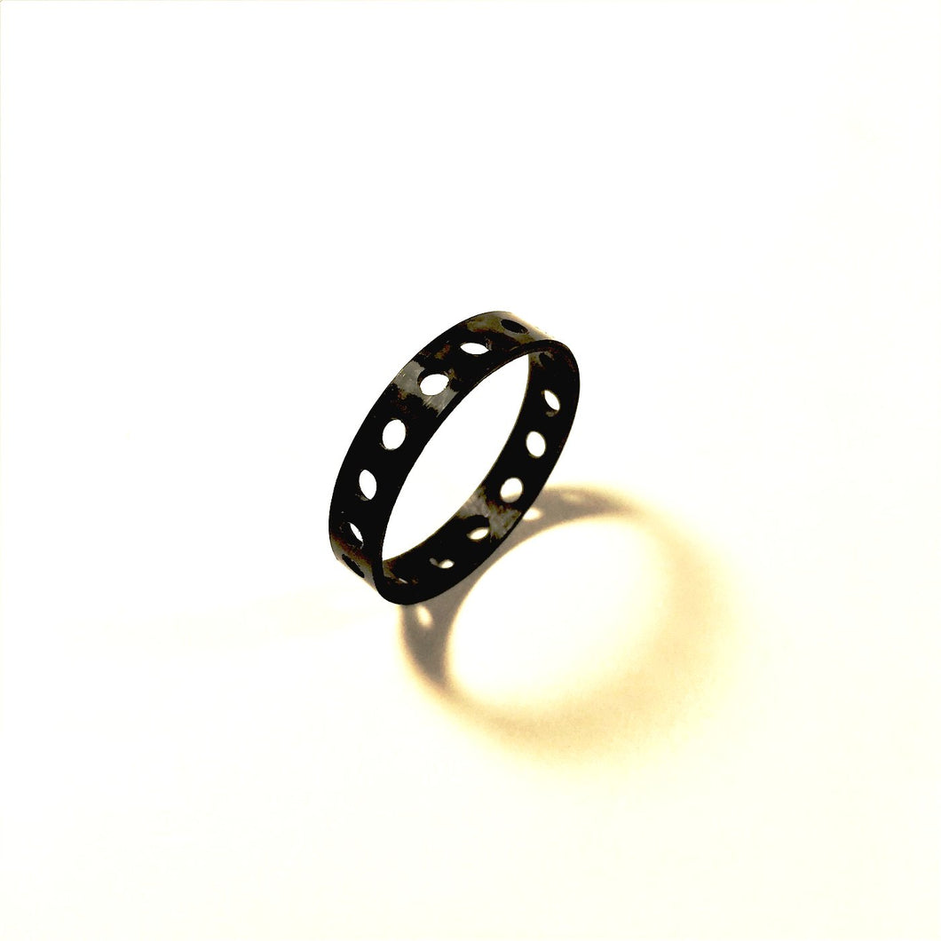 UFO OVNI Ring Carbon Fiber Jewels Black Color Plain Wave - Carbon Fiber Gift