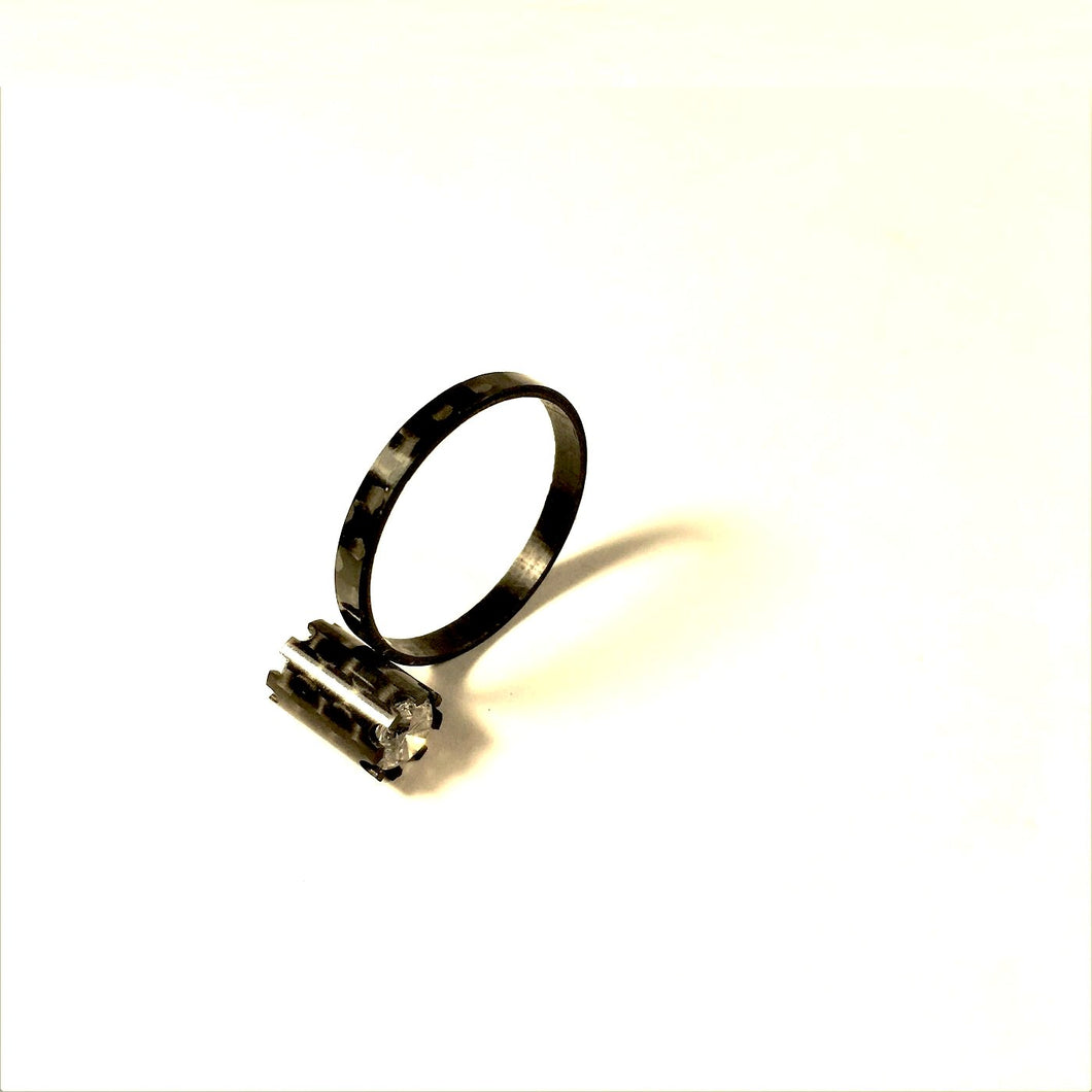 2 pcs White Diamond-Zirconium Set Ring Carbon Fiber Jewels Black Color Plain Wave - Carbon Fiber Gift